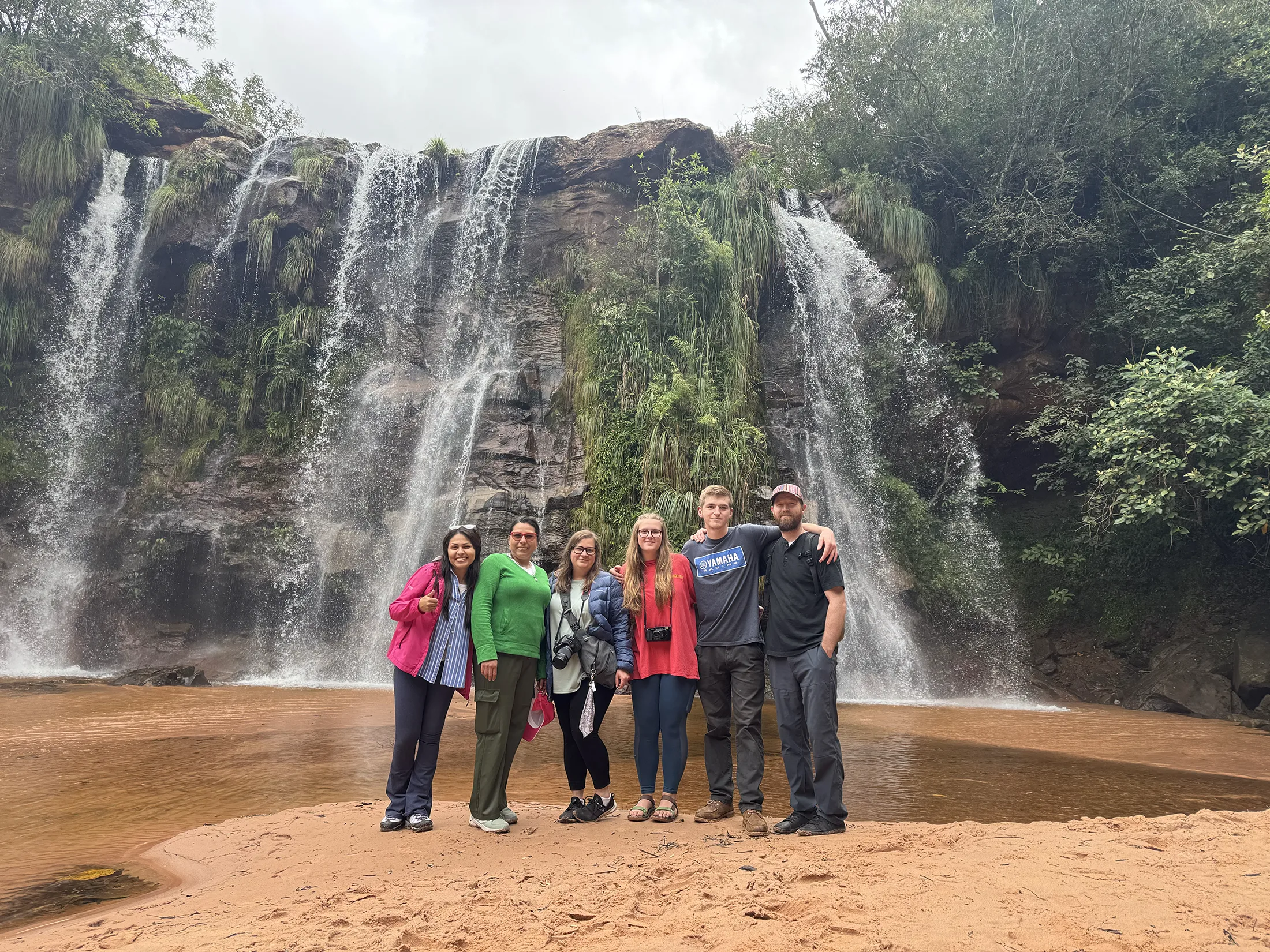 Wandelen in Samaipata? De Cuevas Waterfall Hike brengt je langs drie idyllische watervallen en door het groene hart van Bolivia.